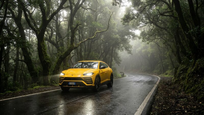 Lamborghini Urus na Tenerife: recenzia jazdy po ostrove