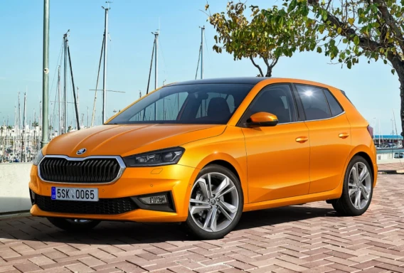 Skoda Fabia (Automat, 1.5 L, 5 miest)