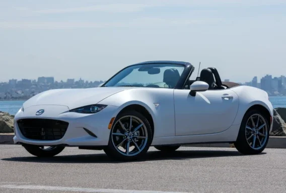 Mazda MX-5 Cabrio 2.0 (Manuál, 2.0 L, 2 miesta)