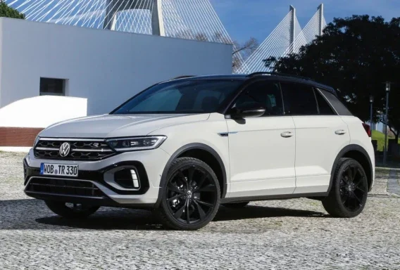 Volkswagen T-Roc (Manuál, 1.5 L, 5 miest)