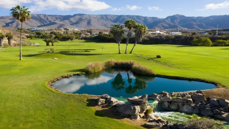 Golfové ihriská na Tenerife: sprievodca pre nadšencov